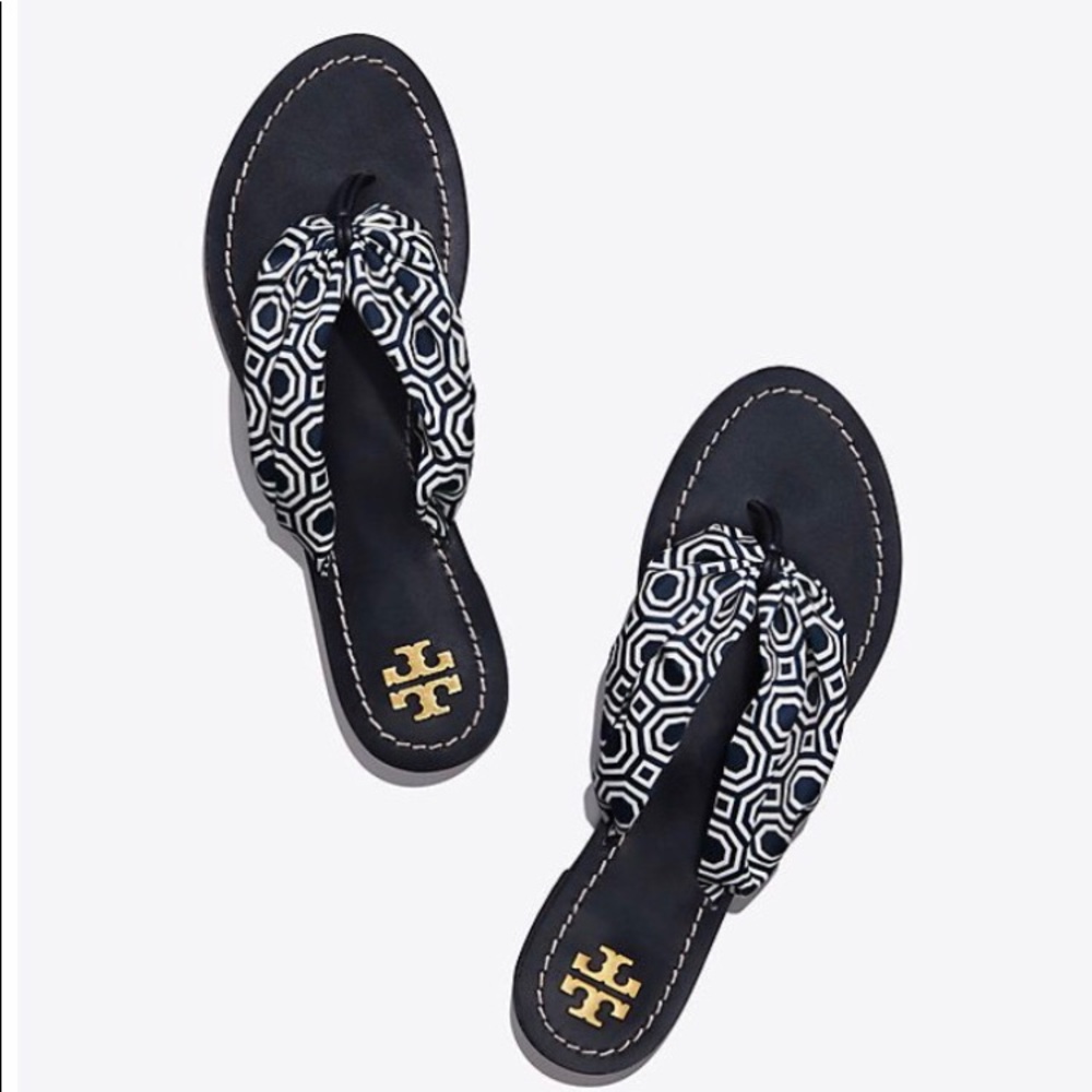 Tory Burch Carson Flip Flops - Picture 1 of 8
